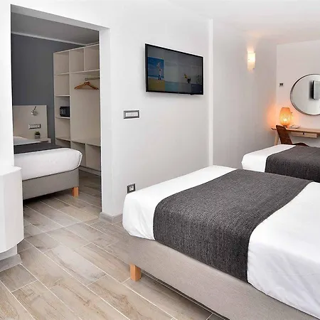 Ihot@l Sunny Slantchev Briag