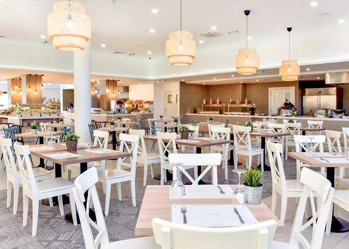 Ihot@l Sunny 4* ساني بيتش